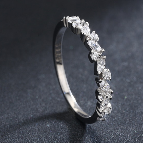Anillo Gotas de Cristales de Circonita en Plata 925